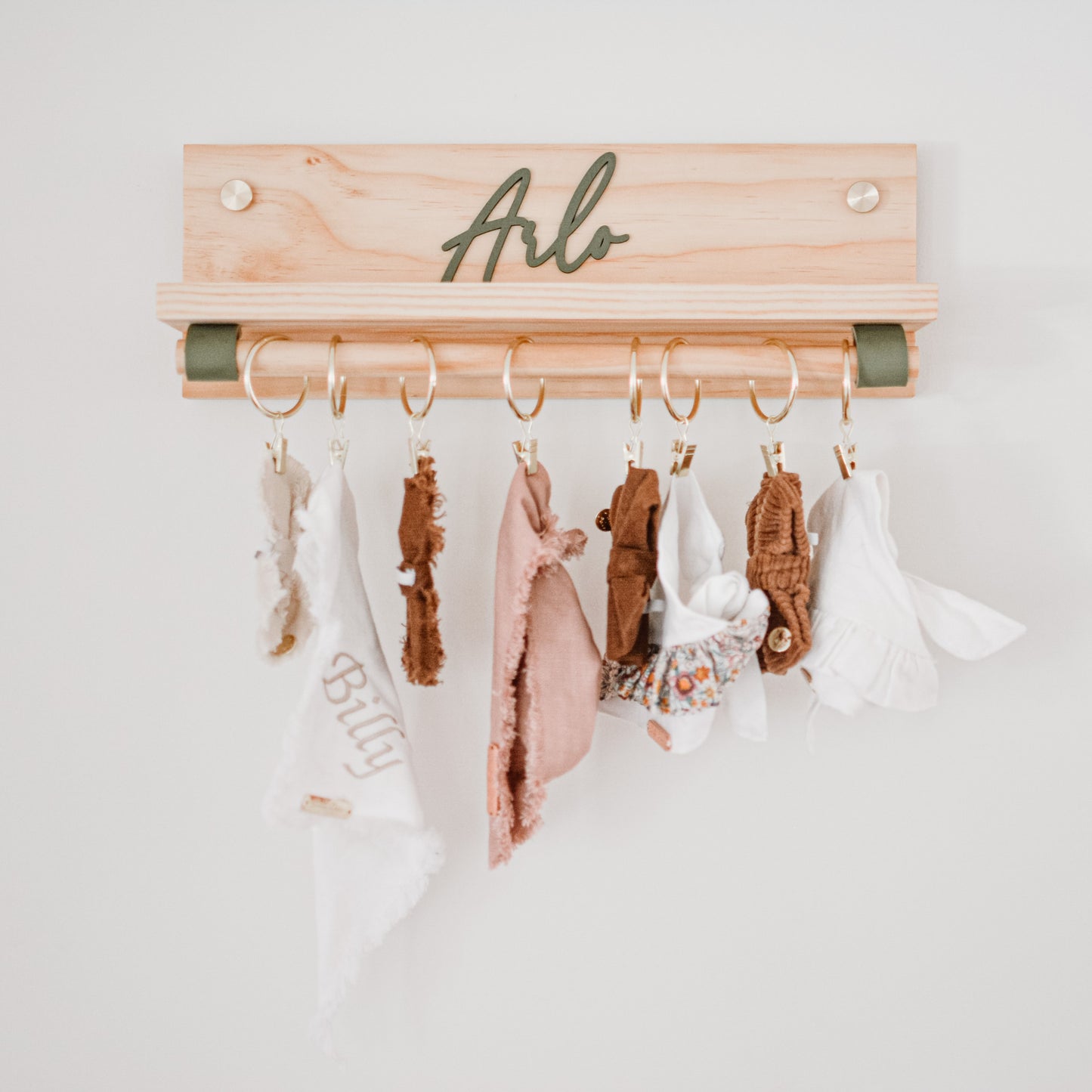 Wall-hanging Accessory Hanger